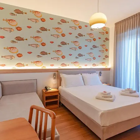 Отель Tritone Сенигаллия