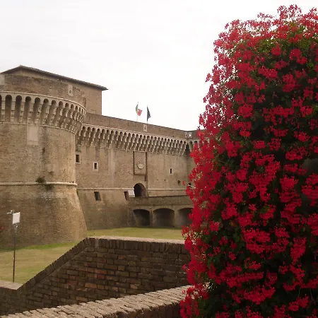 Tritone 3* Сенигаллия